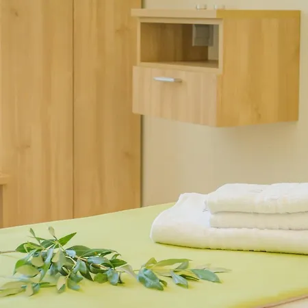 Girene アパート *